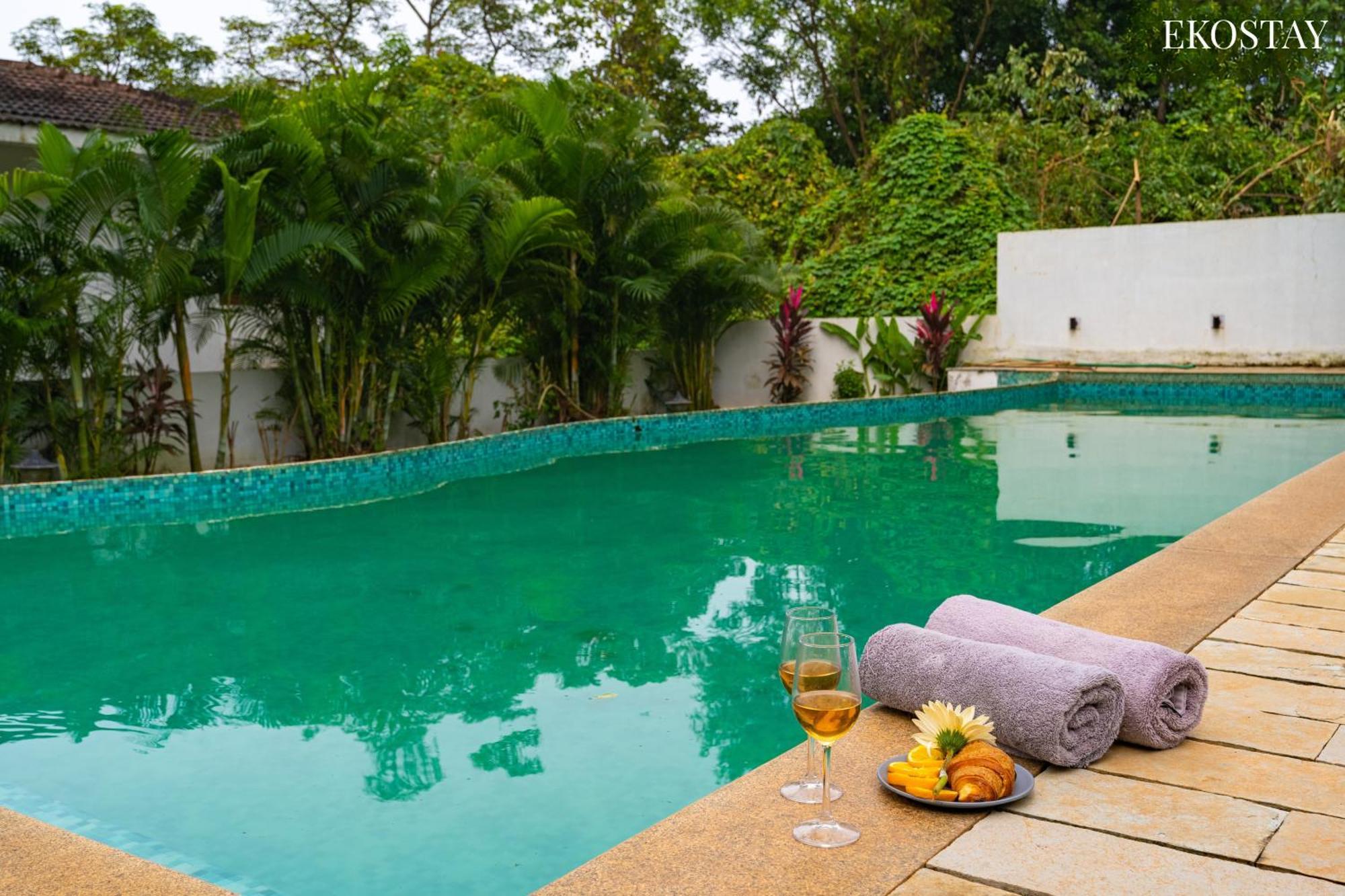Eko Stay - Solace Villa I Charming Villa Close To Candolim Beach Экстерьер фото